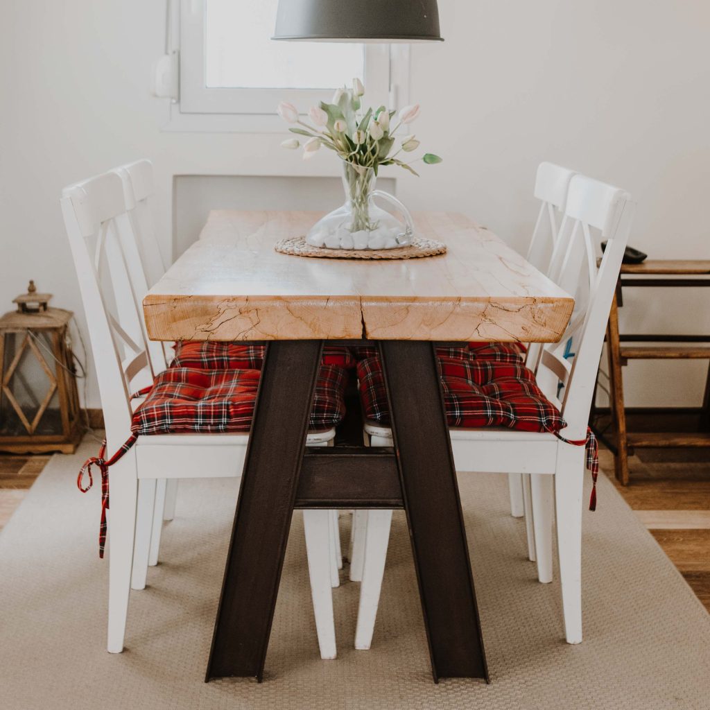 Country style dining table 2